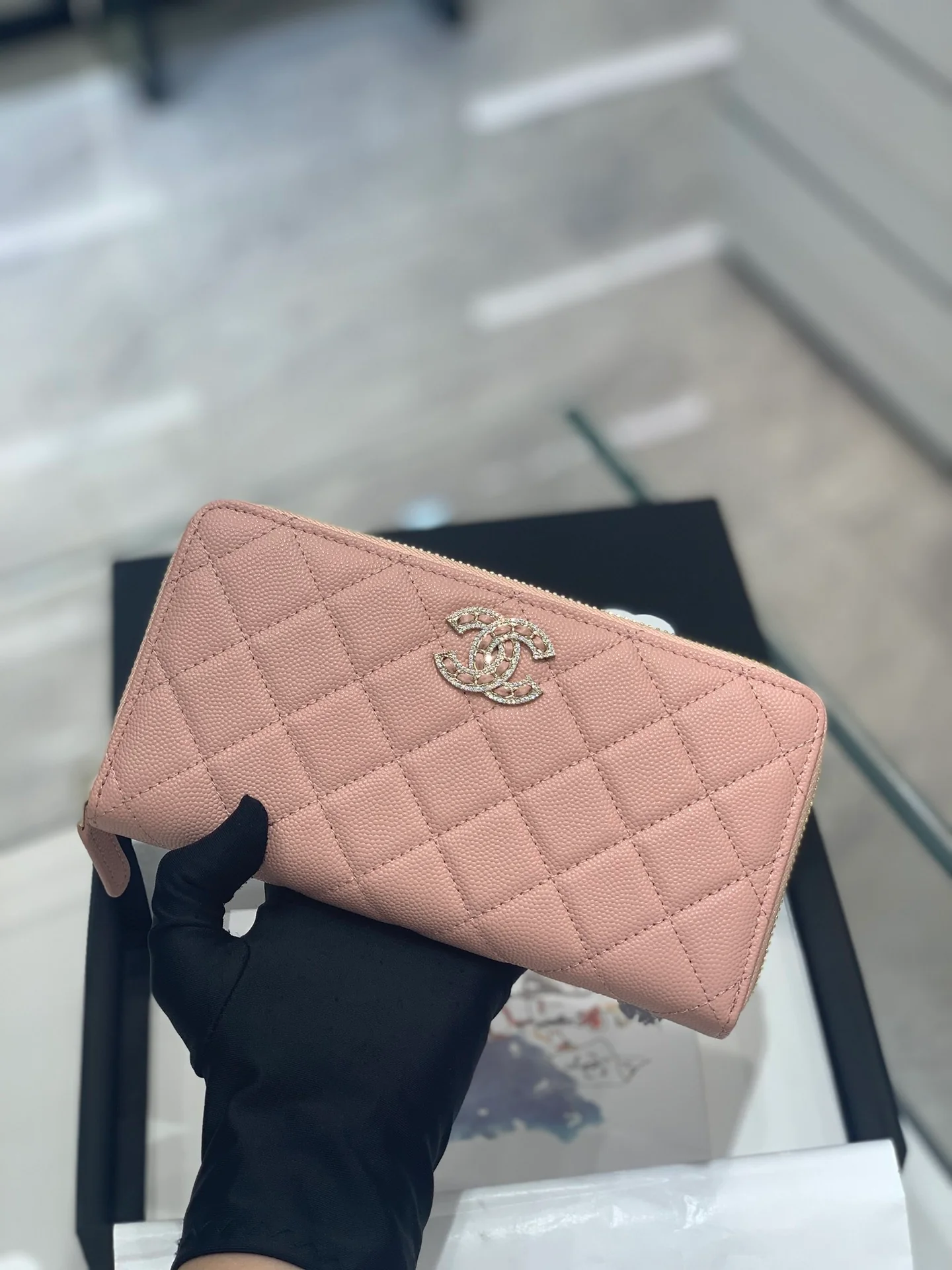 Chanel-翻盖长夹 满钻双C扣 粉色