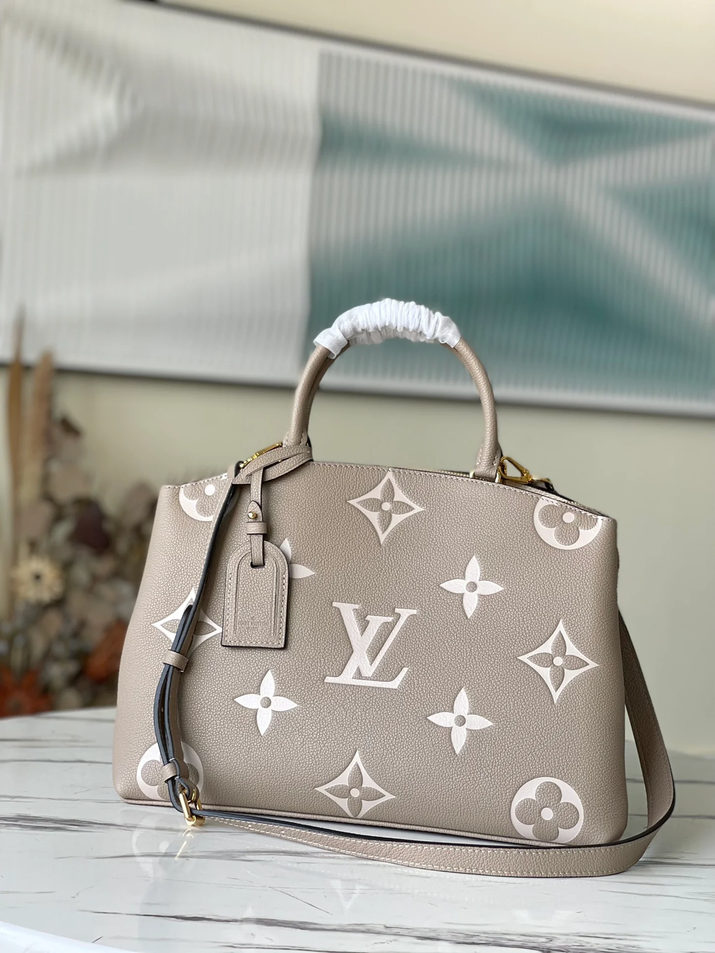 m45842-LV-grand-palais-handbag-grey шелкотрафаретная печать