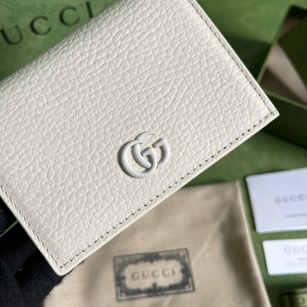 Gucci GG Marmont系列卡包