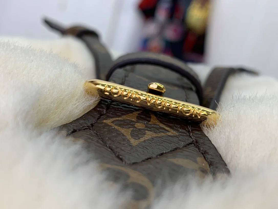 Рюкзак LV-m11919-nano-teddy из овечьей шерсти - белый