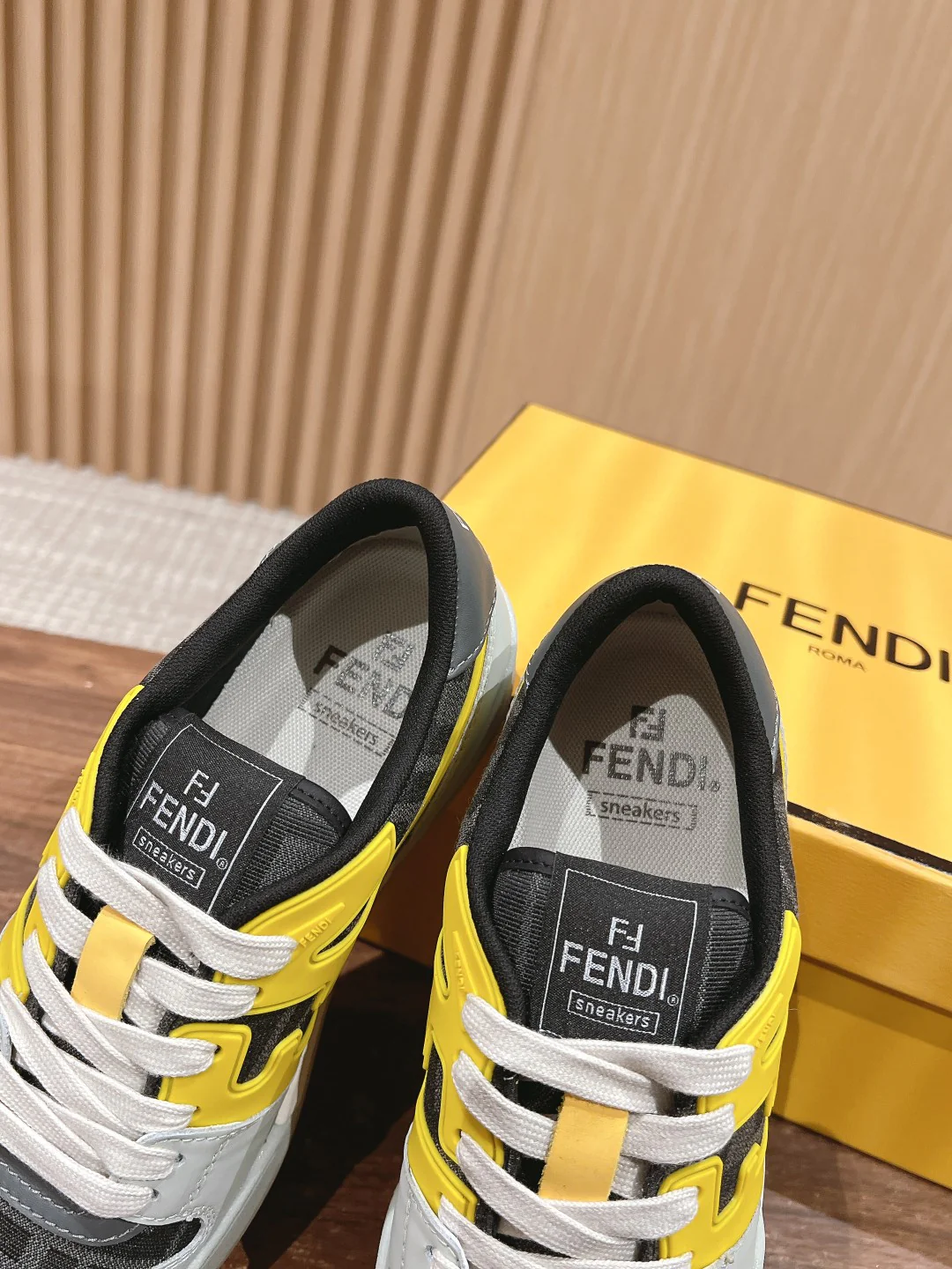Кроссовки Fendi 2024 — жёлтые