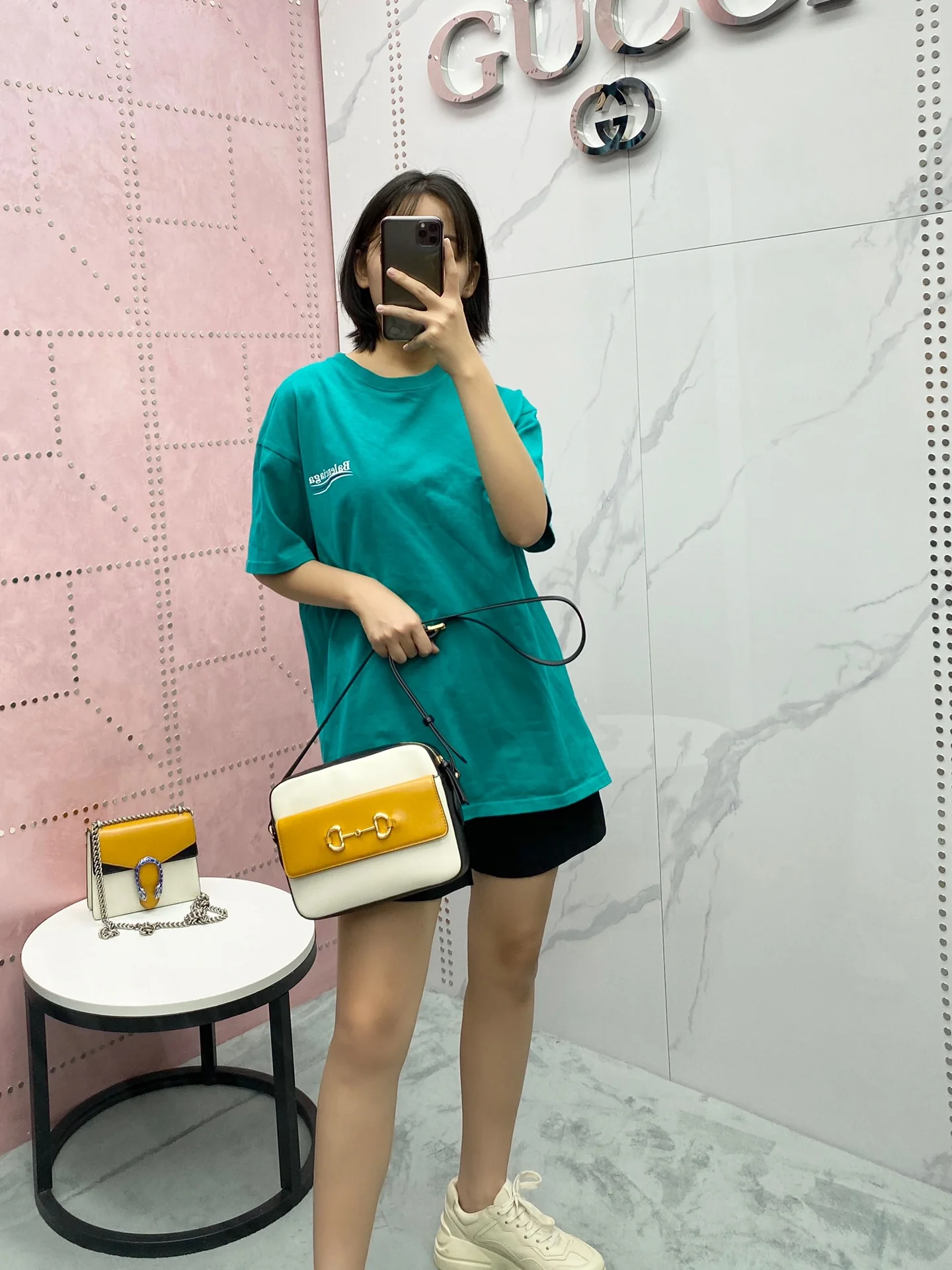 Сумка для фотоаппарата Gucci 1955 с пряжкой в ??виде подковы - 6