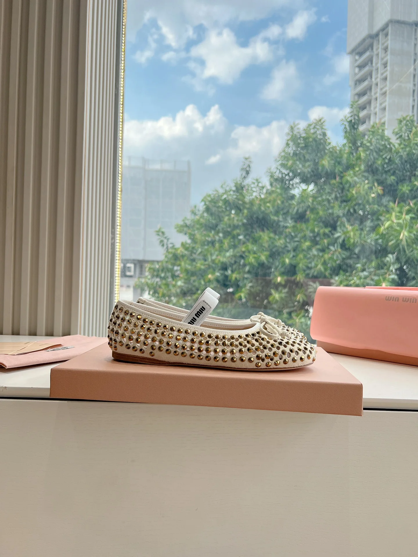 Балетки Miu Miu 2024 - белые