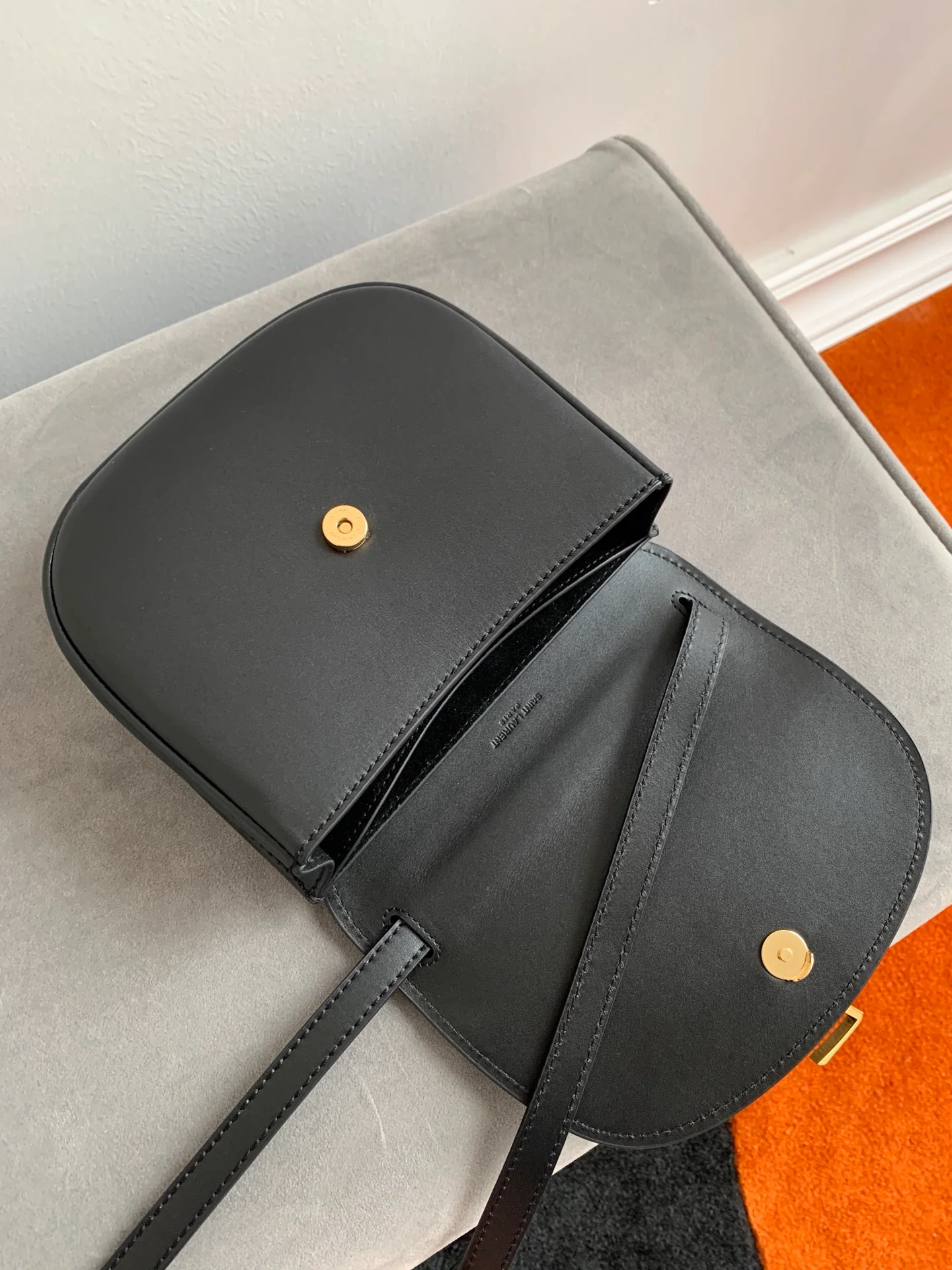 Летняя коллекция YSL 2020 - Сумка-седло Kaia - Черная - 18 см