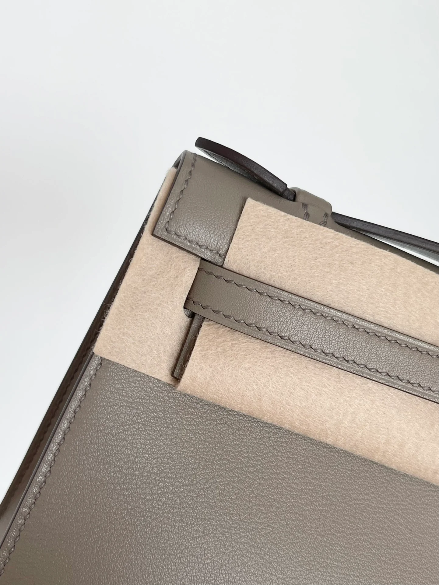 Hermes Kelly Mini 1st Generation M8 Silver Buckle