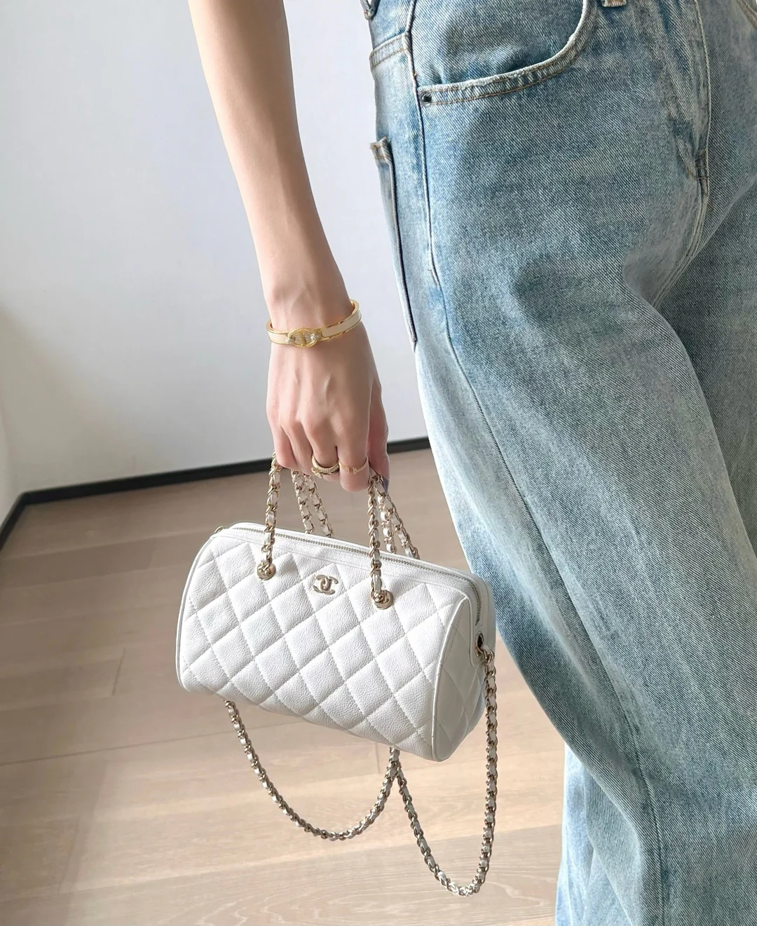 25 пенсов - Весенне-летний кожаный мини-шар для боулинга среднего размера - белый