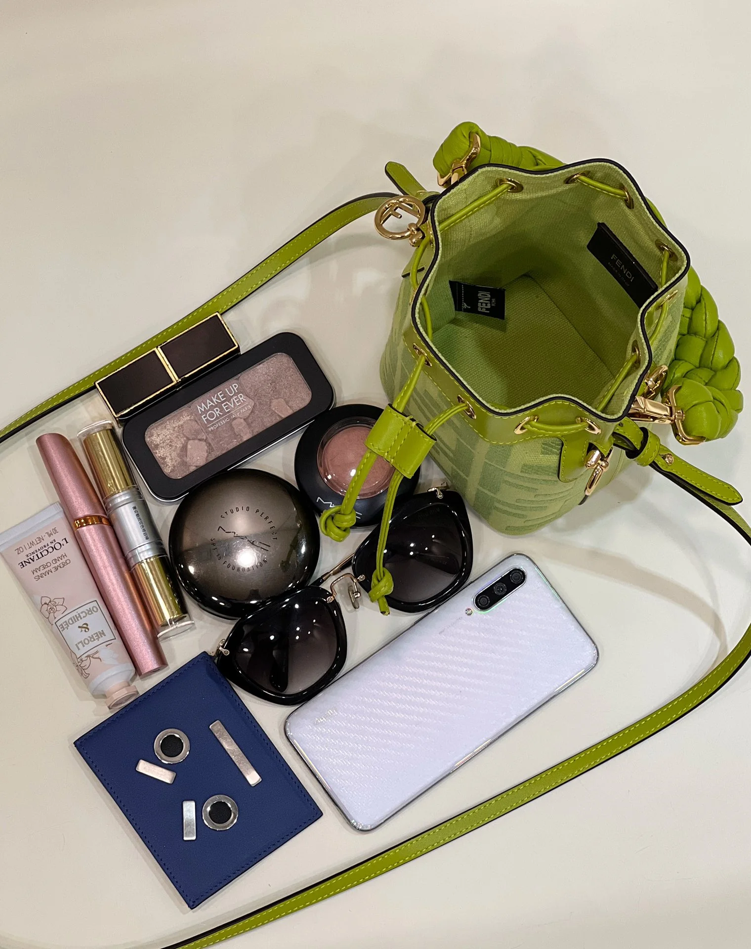 Сумка-ведро Fendi - канвас, ручка с косами - водонепроницаемый деним - ярко-зеленый