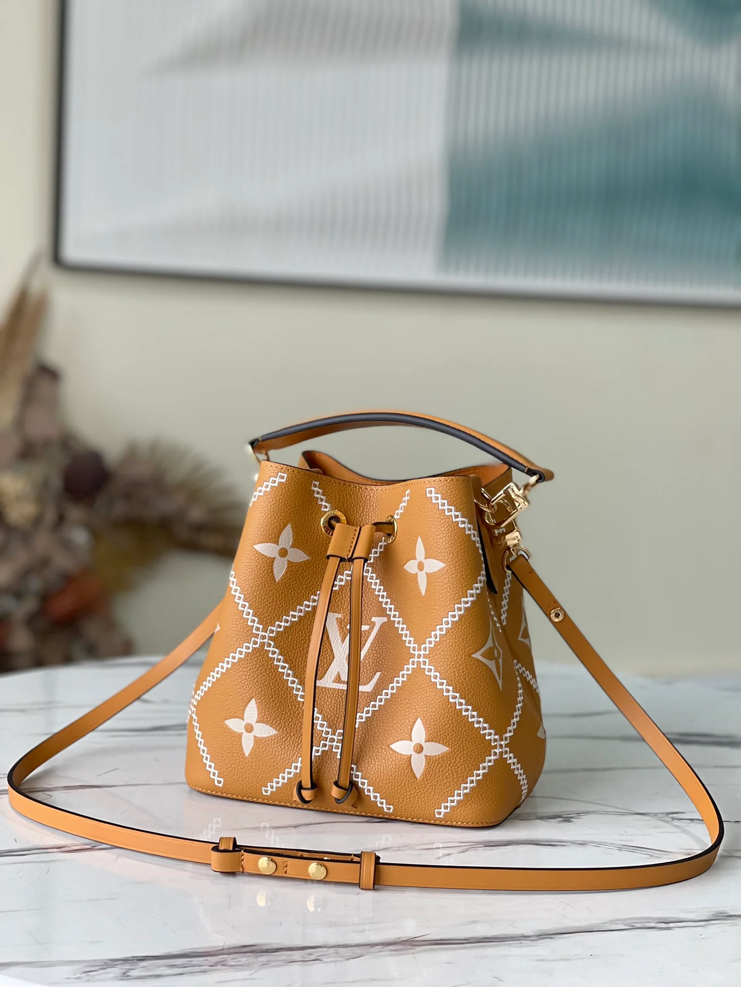 m46029-LV-neonoe-bb-mini bucket bag-brown