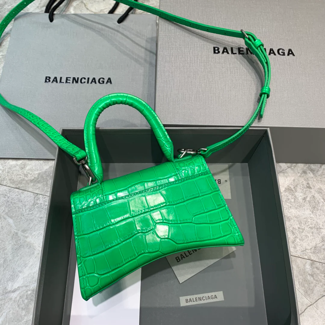 Сумка Balenciaga Hourglass, размер XS, зелёный с крокодиловым принтом.