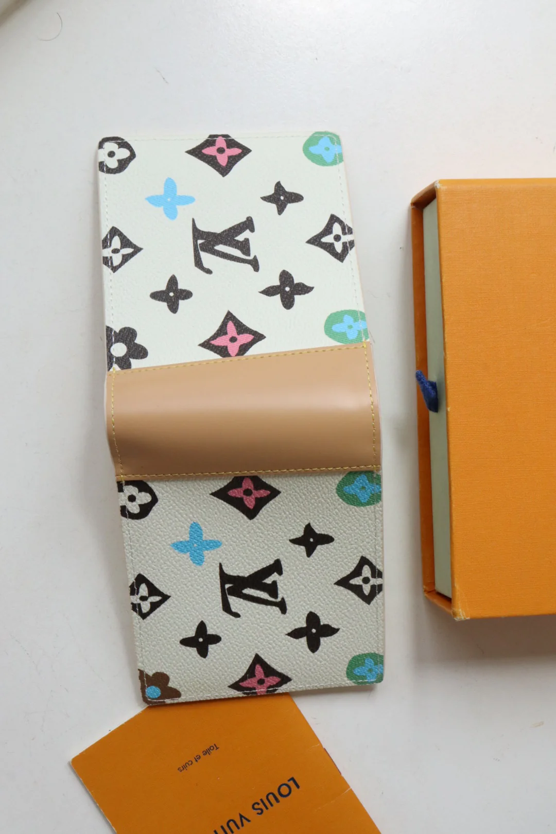 LV-m83334-Короткий кошелек-Белый