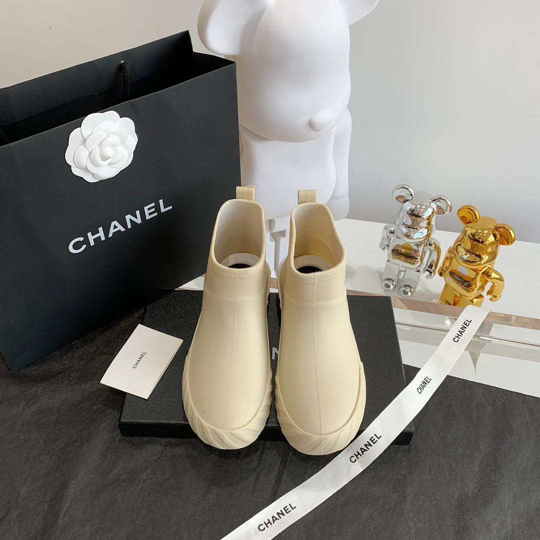 Chanel - Потрясающие ботинки на платформе - Резиновые сапоги