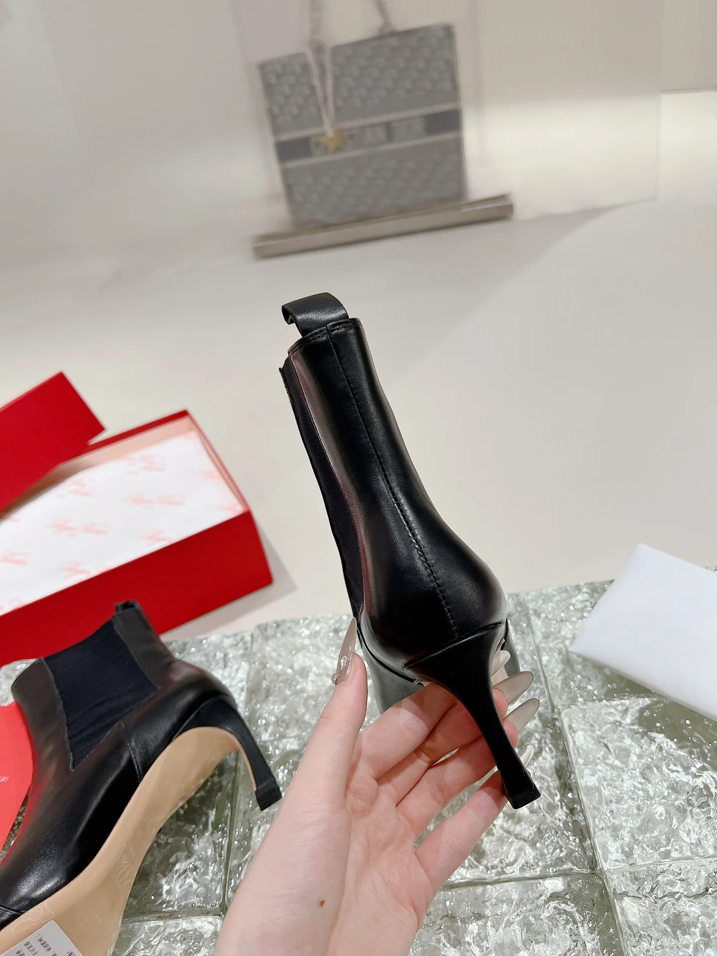 Кожаные ботинки RV-2024, 7 см, черные.