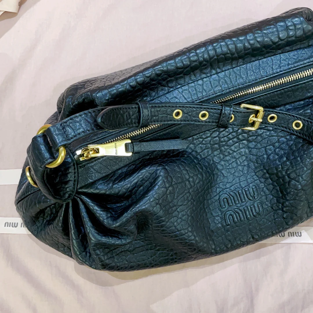 Miu Miu-5bc191-Круассан-Черный