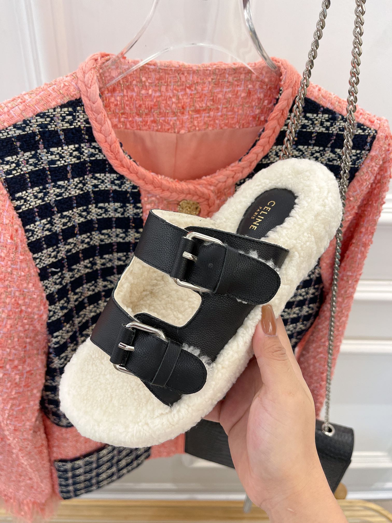 Celine - Новинка сезона осень/зима 2022 - Шерстяные тапочки