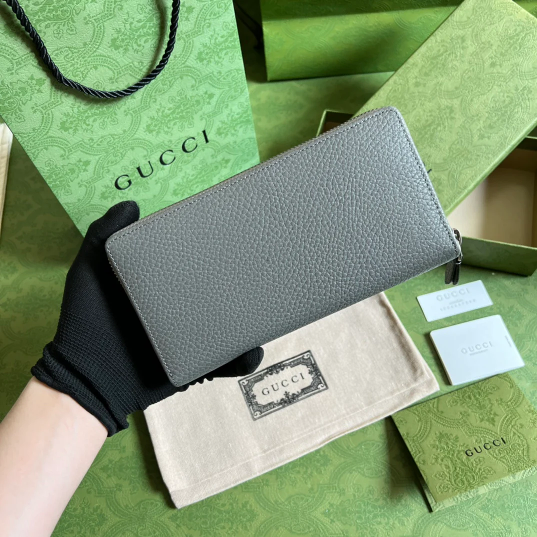 Gucci GG Marmont系列长夹