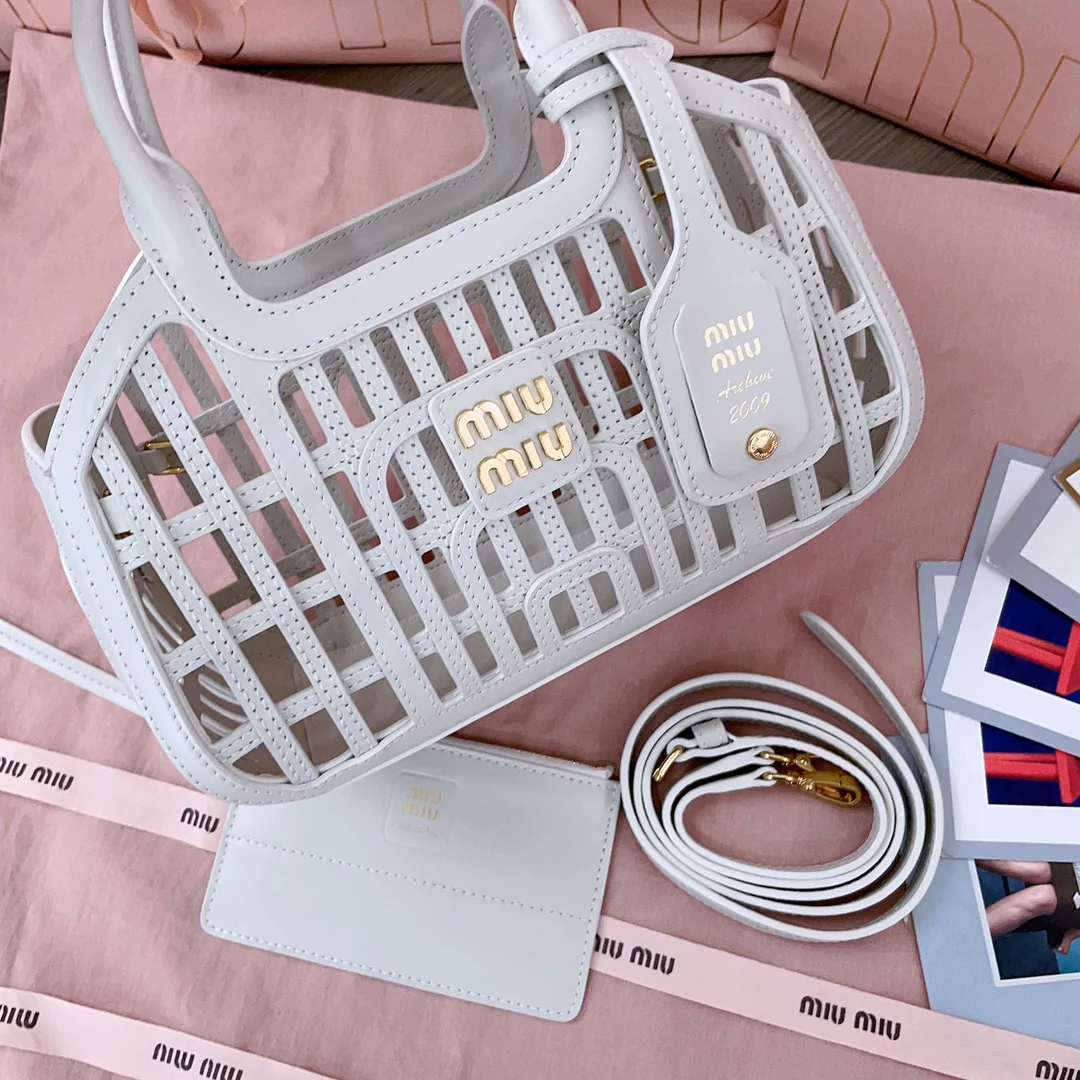 Корзинка из кожи наппа Miu Miu-5ba294 - абрикосово-розовый