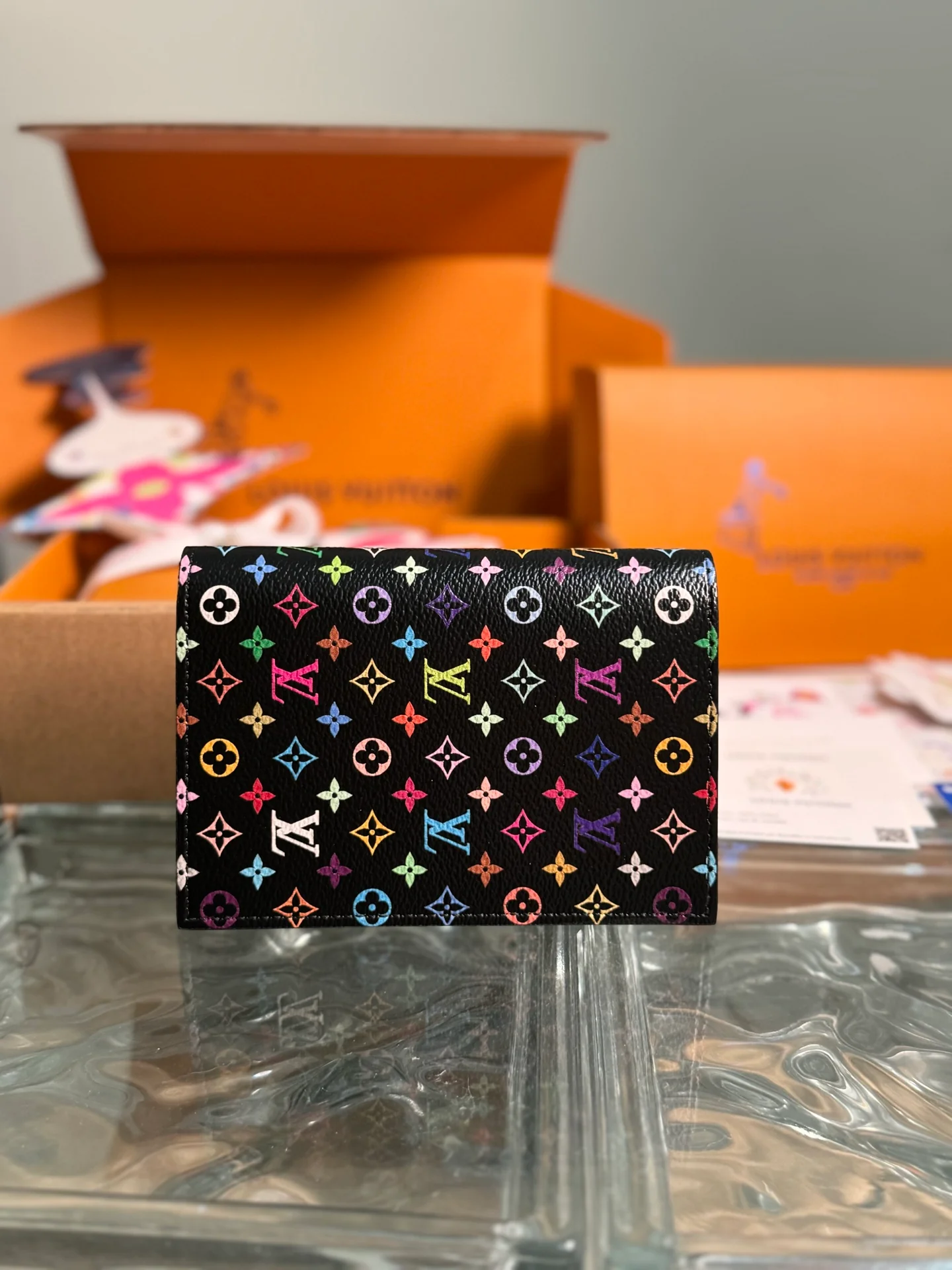 Обложка для паспорта LV-m13414-lvxtm - Радужно-черная