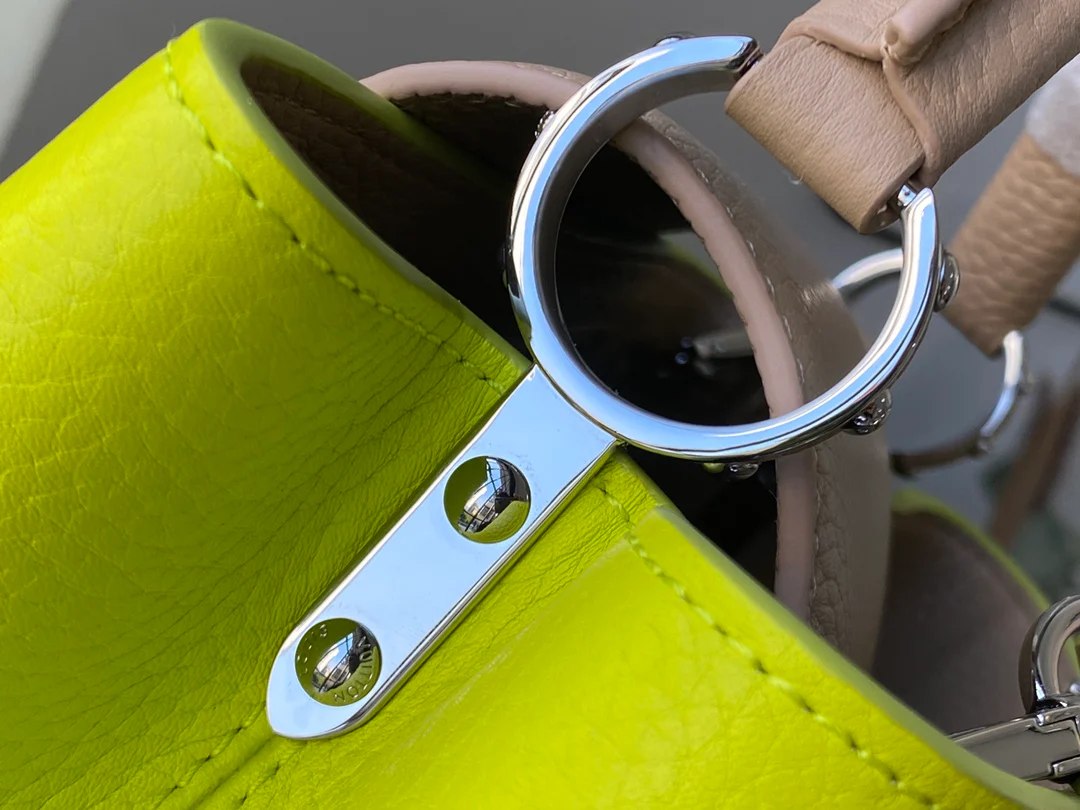 lv-m57521-capucines-small handbag