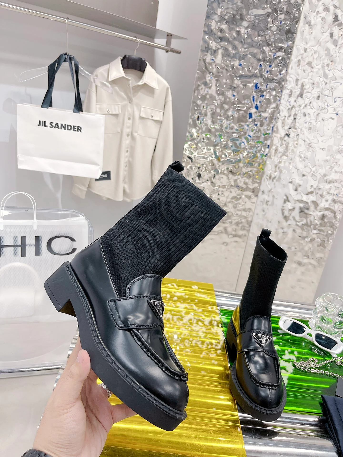 Prada - Новинки сезона осень/зима 2021 - Ботинки-носки