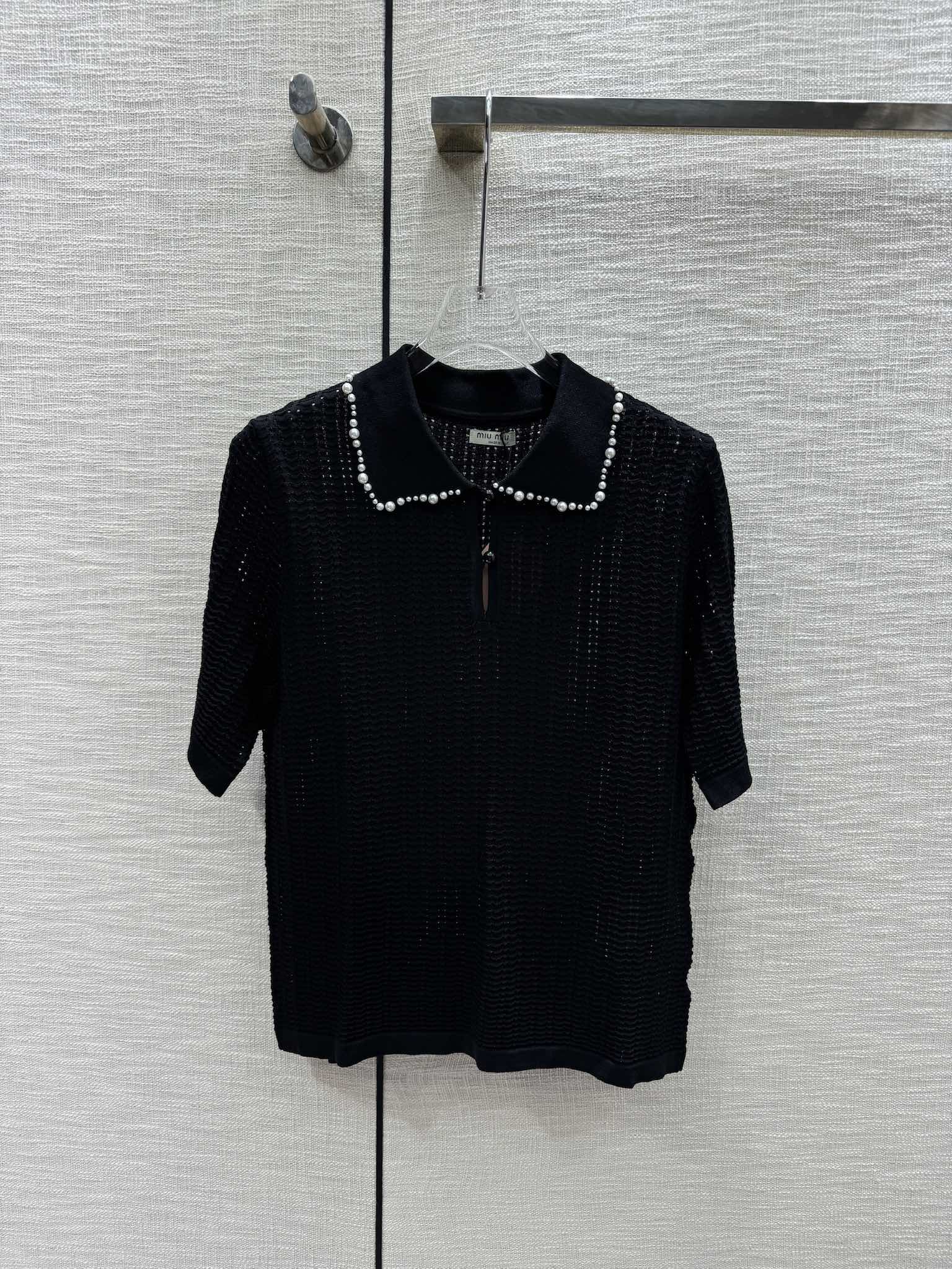 Miu Miu - 2404 - Трикотажная футболка с коротким рукавом и французским воротником-поло - Черная