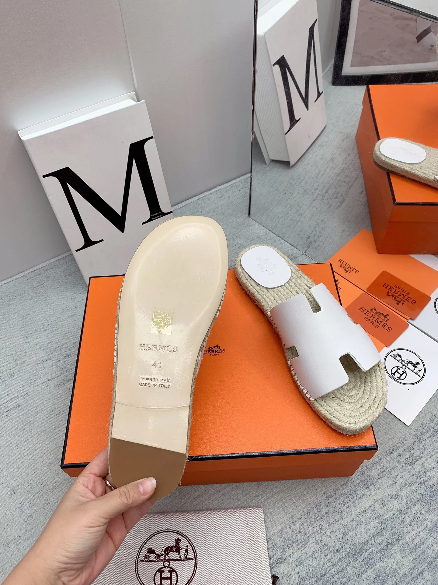 Мужские плетеные тапочки Hermes