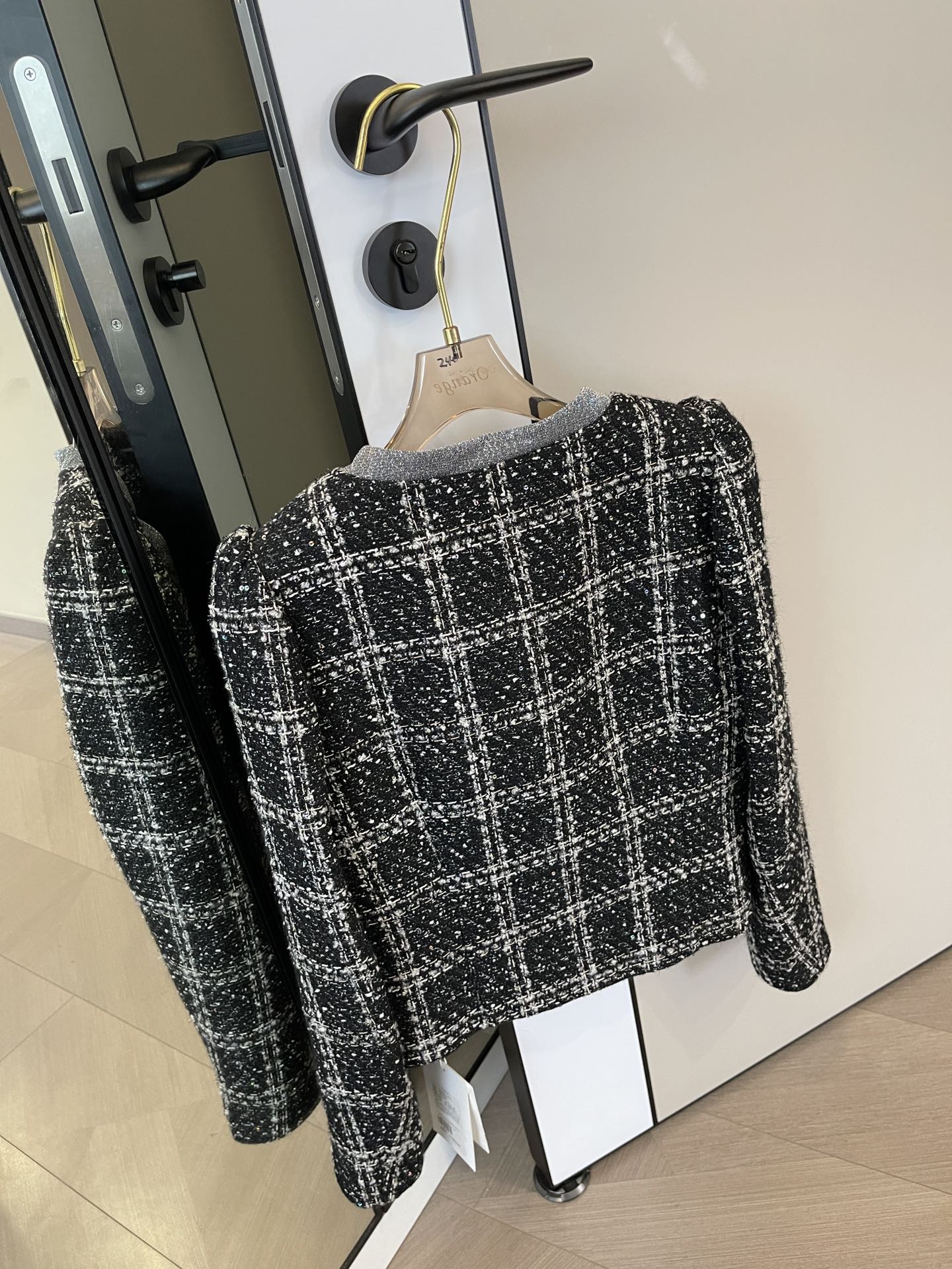 Chanel 2403 - Пальто с U-образным вырезом