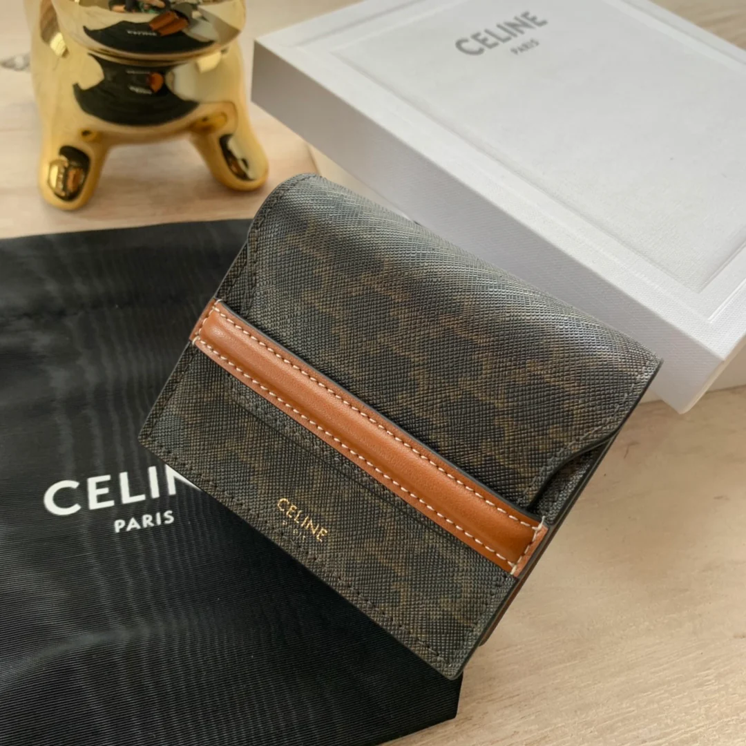 热销款 Celine TRIOMPHE人造革和羊皮革名片夹／卡包