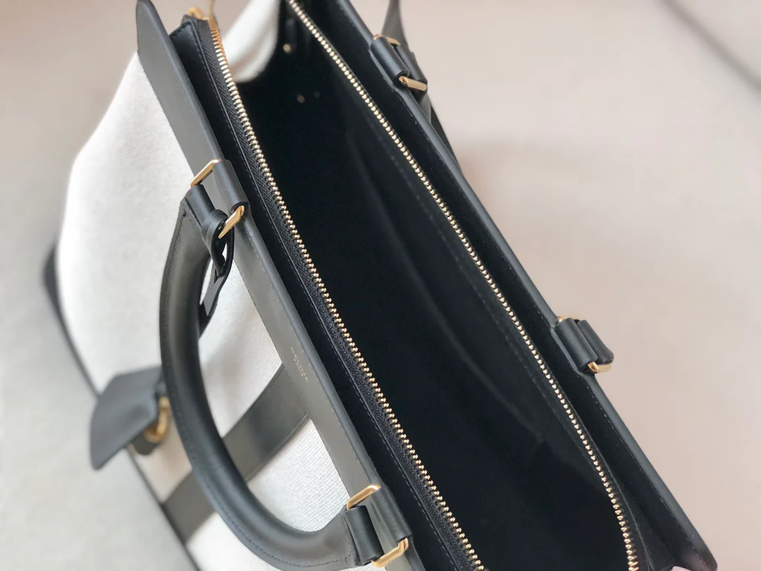 Средняя сумка Cabas de France из черной ткани.