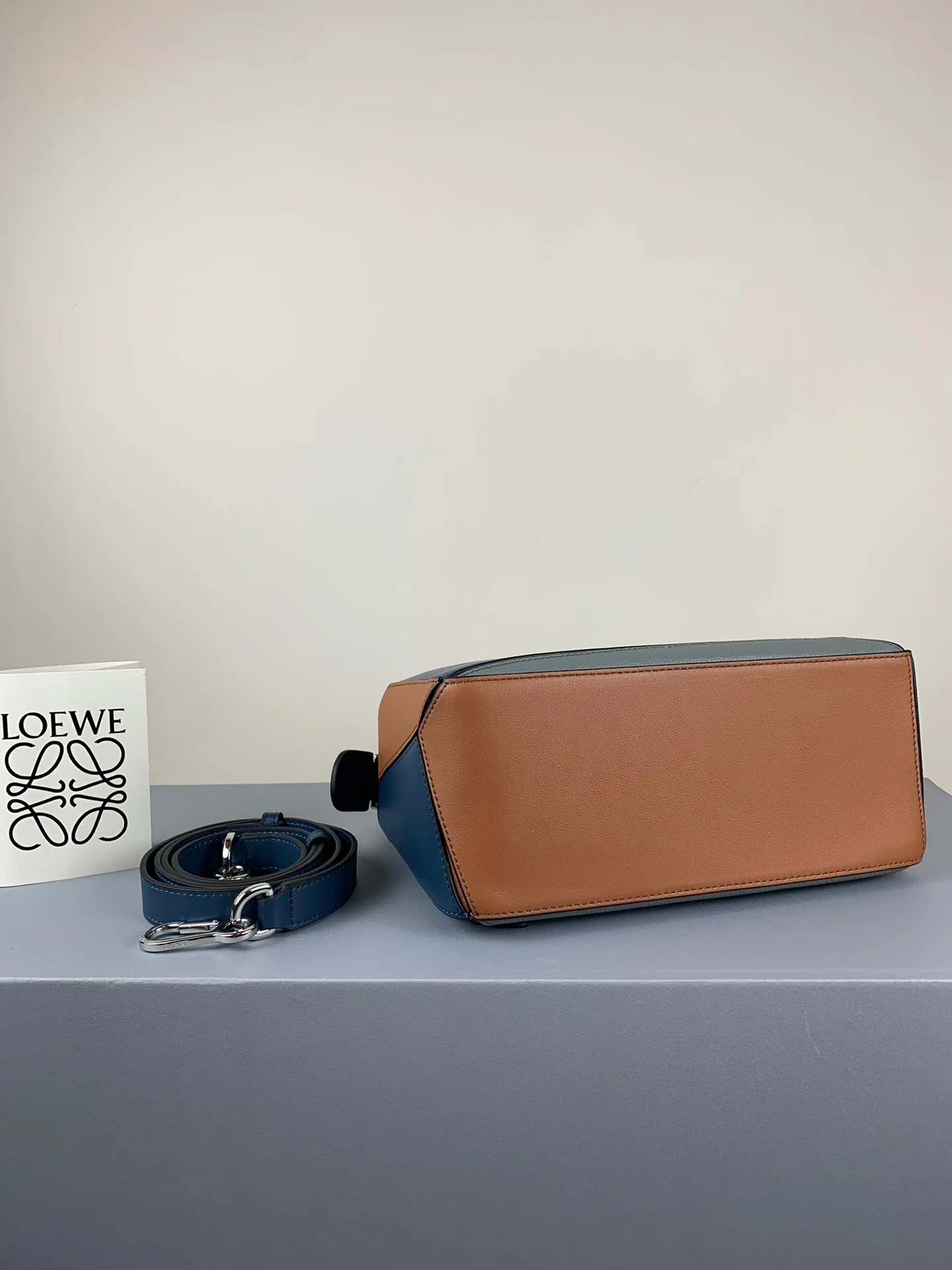 Сумка Loewe Puzzle из телячьей кожи - 3