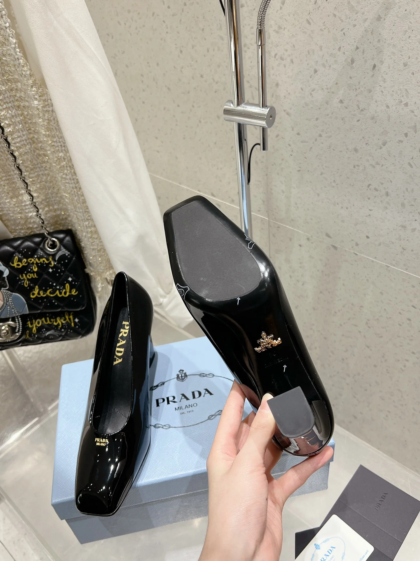 Prada - Туфли на массивном квадратном каблуке - Черные
