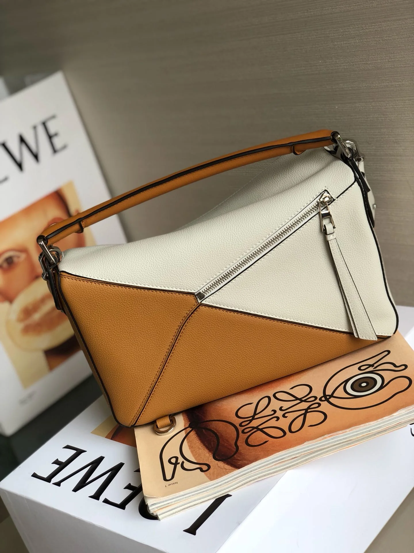 Сумка Loewe Puzzle, телячья кожа, средний размер, 3