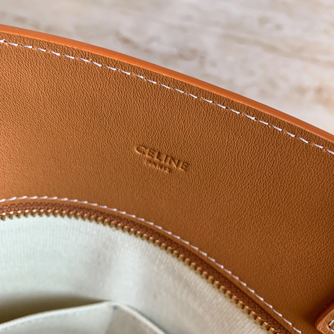 Celine Cabas Celine сумка из канваса и телячьей кожи с вертикальным принтом