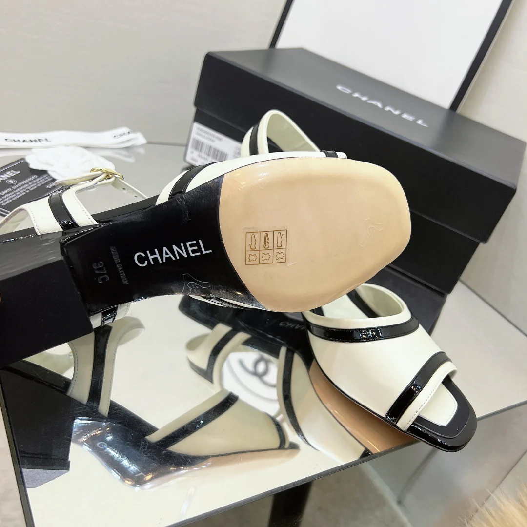 Туфли Chanel с открытым носком