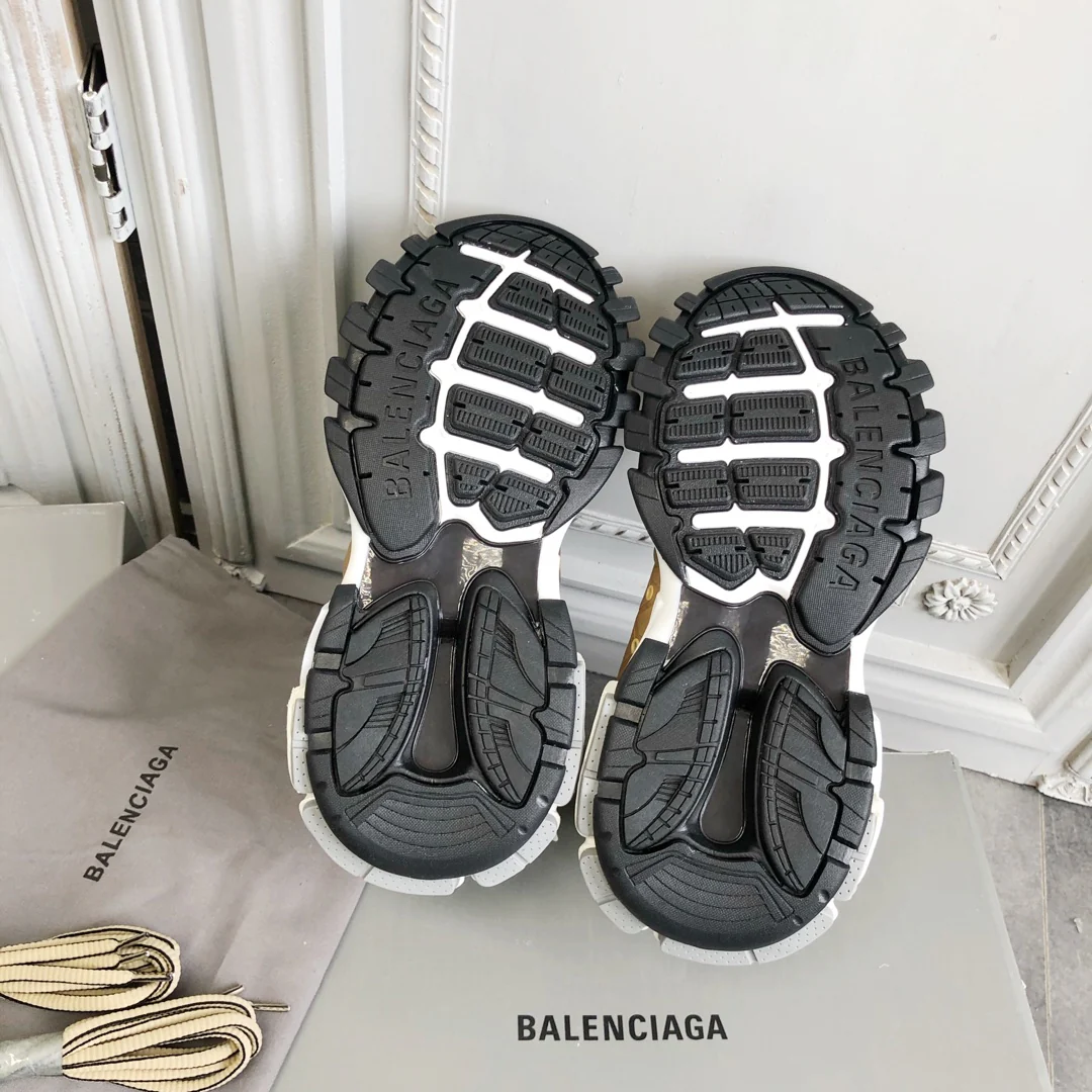 Кроссовки Balenciaga Track 3-0 Dad Shoes - Rainbow Series Gold Label Edition