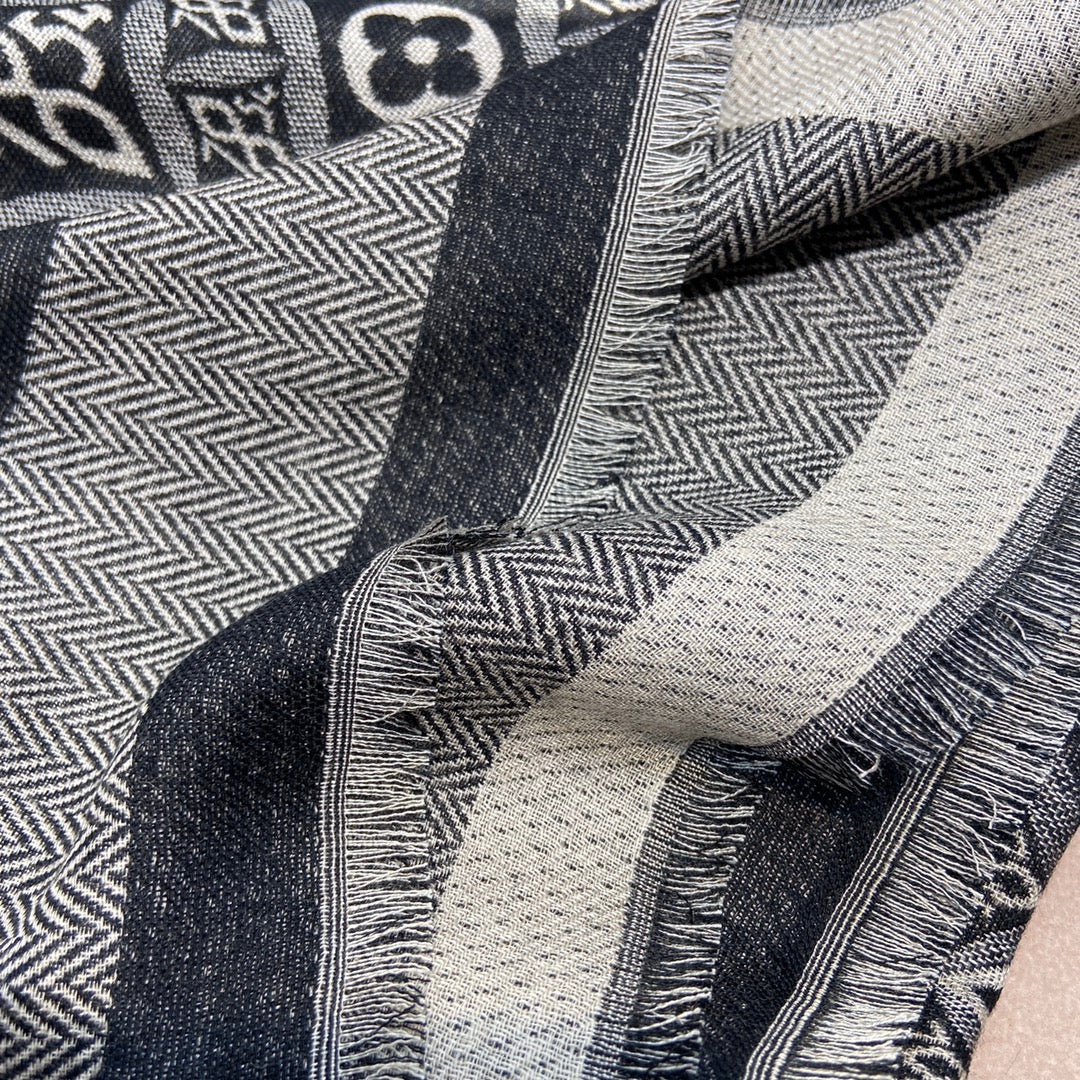 Шаль LV Monogram - 142 см - 5 см