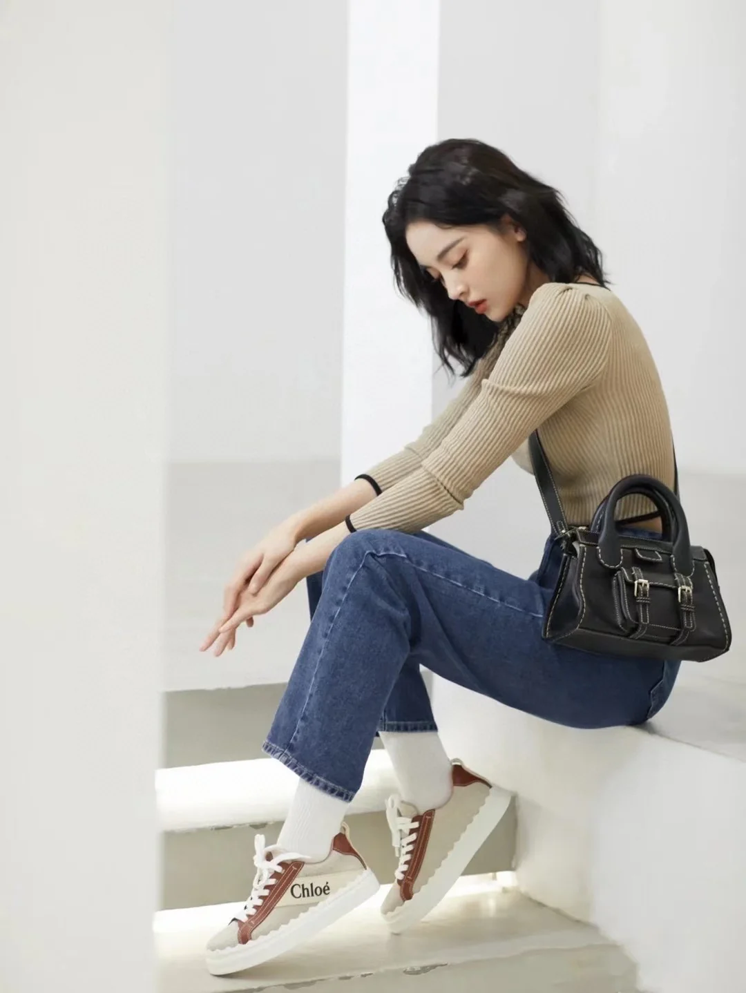 Классическая сумка Chloe - черная