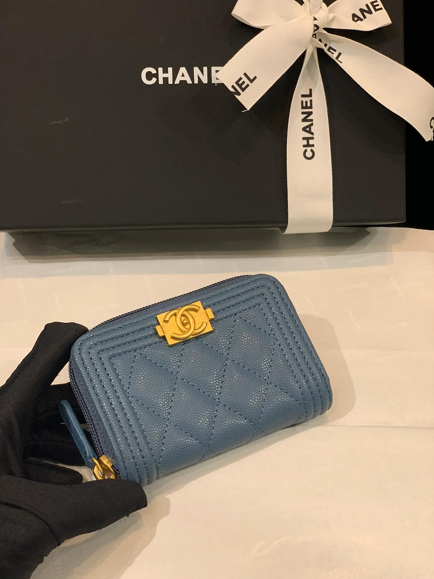 Chanel-Leboy 经典拉链零钱包 阴霾蓝