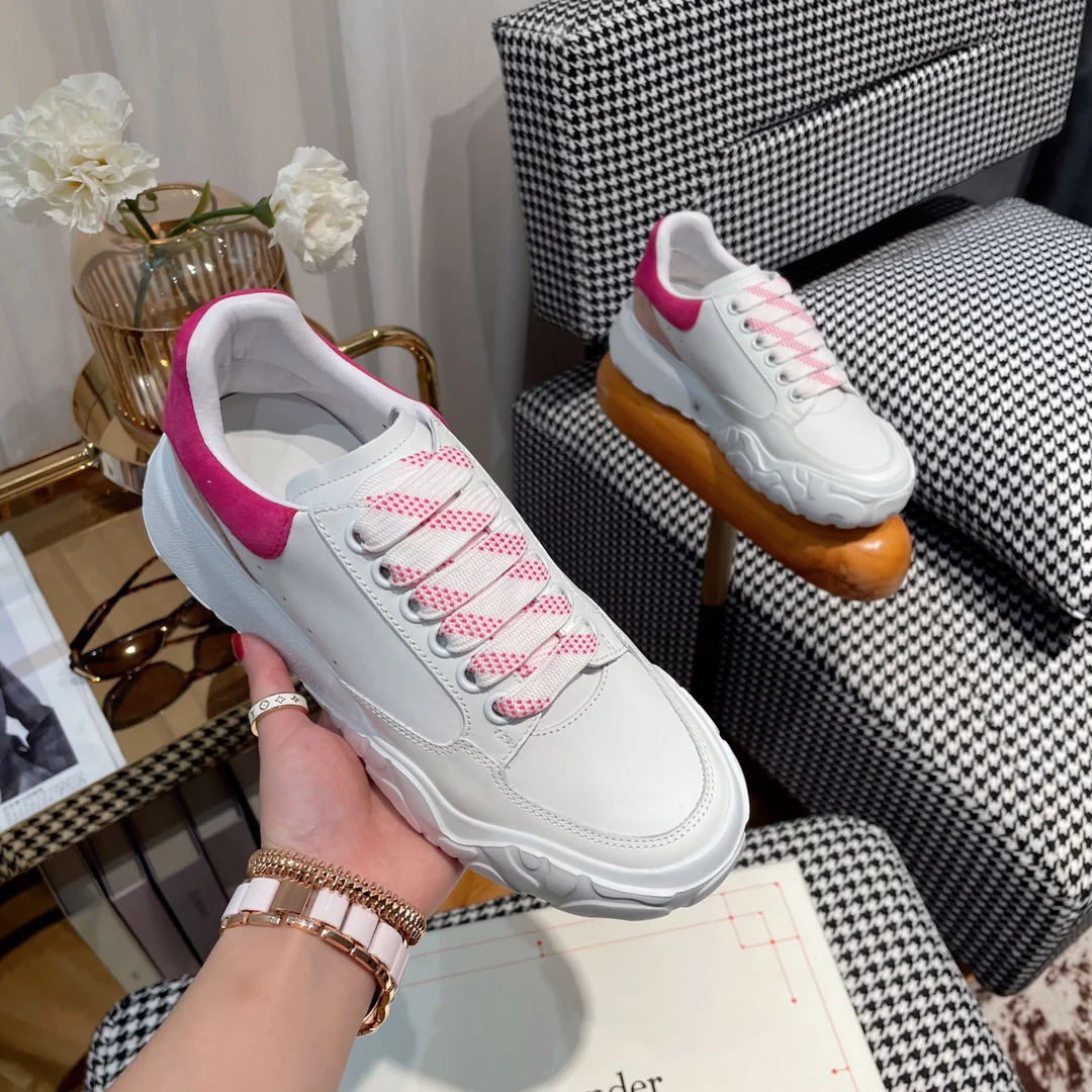 McQueen - Новые кроссовки - Розовый хвост