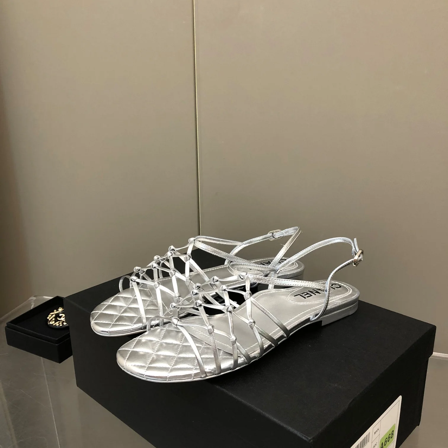 Сандалии Chanel на плоской подошве - 1