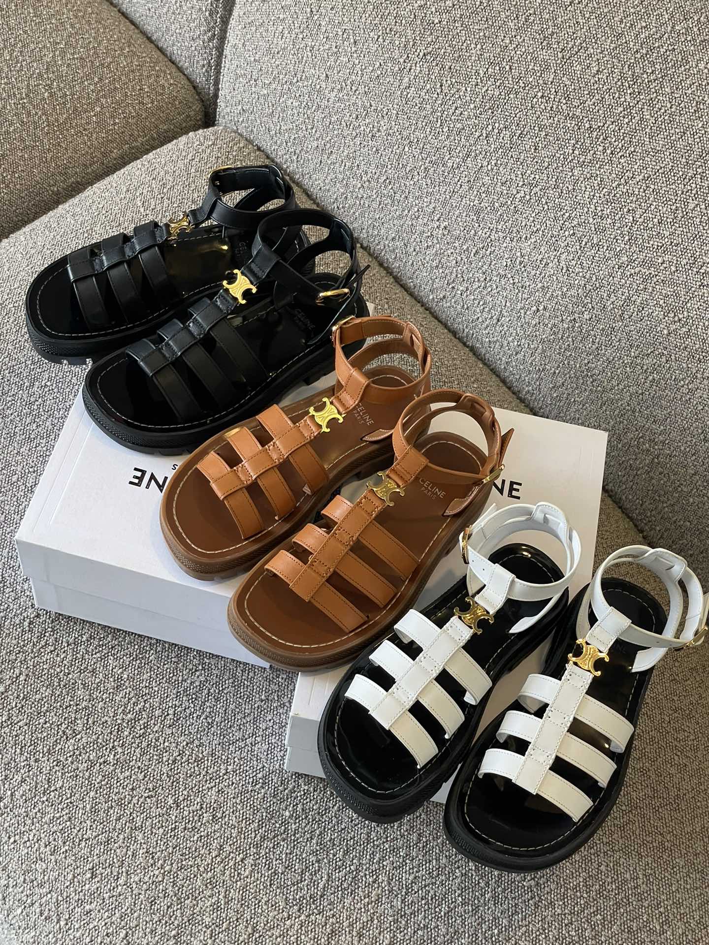 Коллекция сандалий Celine