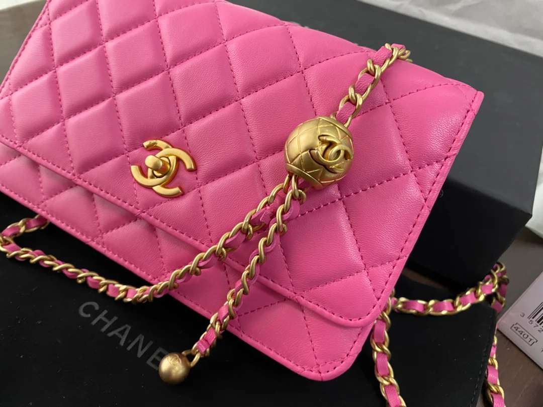 Chanel - Golden Ball WOC - Овечья кожа - 3