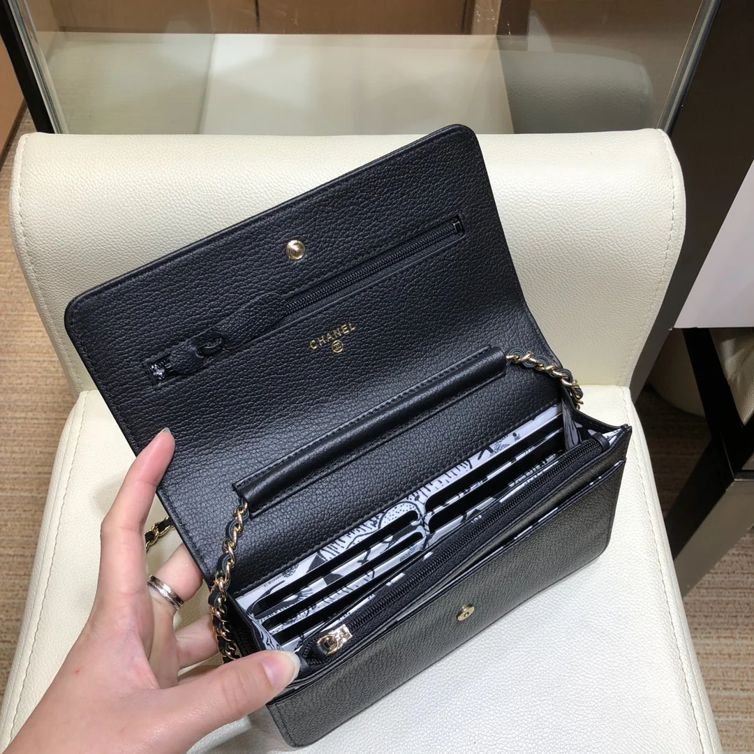 Новая маленькая сумка Chanel WOC - 1