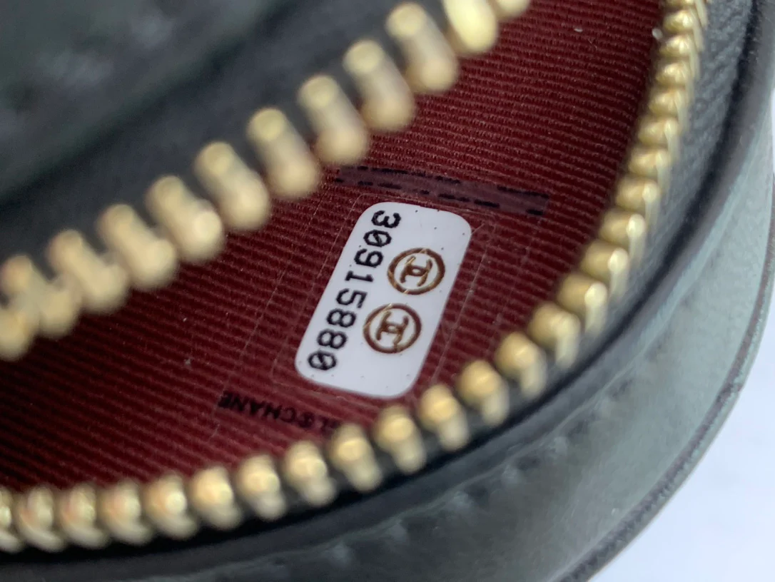 Поясная сумка Chanel с сердечком и стёжкой - 2 шт.