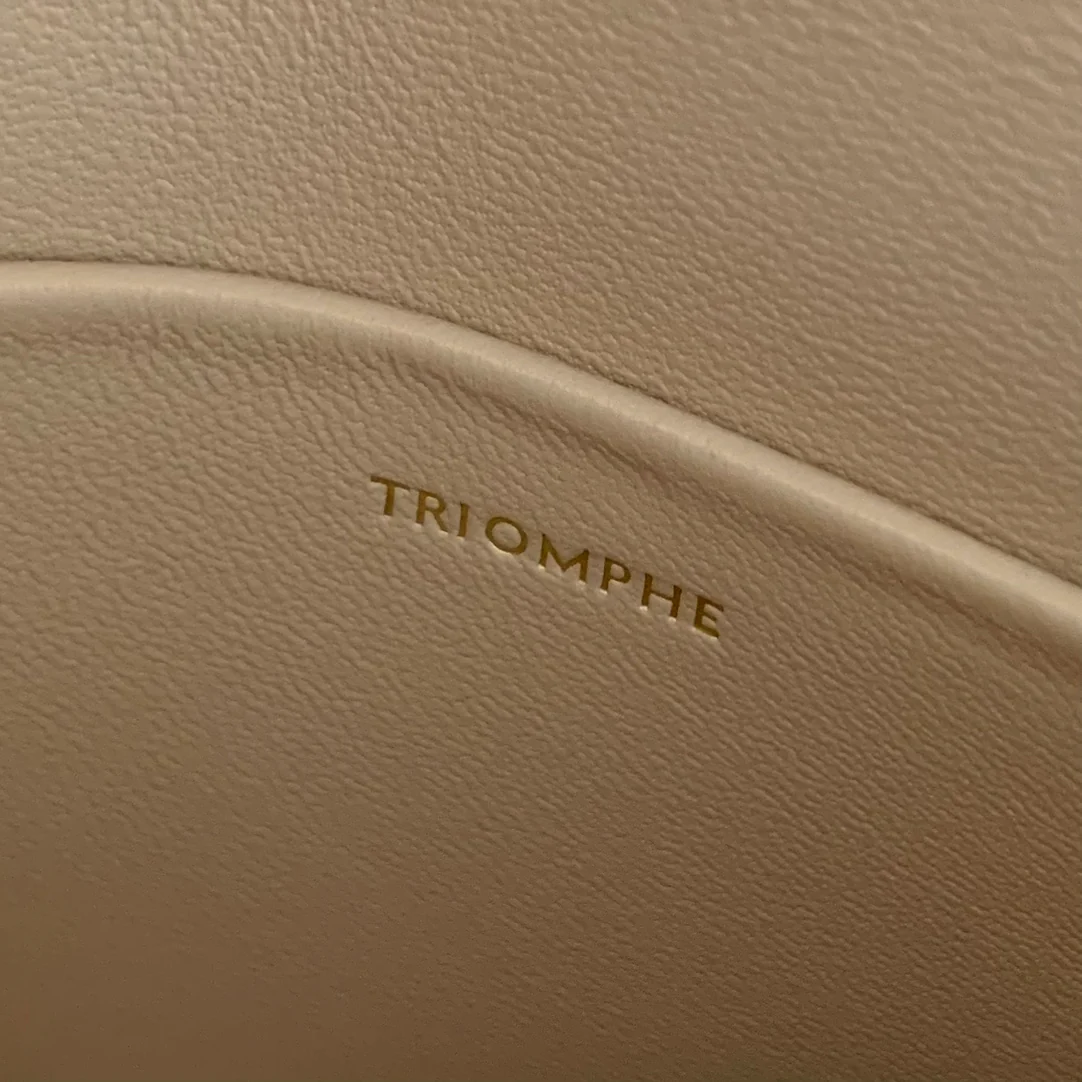 Celine - Новая благотворительная акция ?Триумфальная арка? 2022 года - для подростков 2 лет