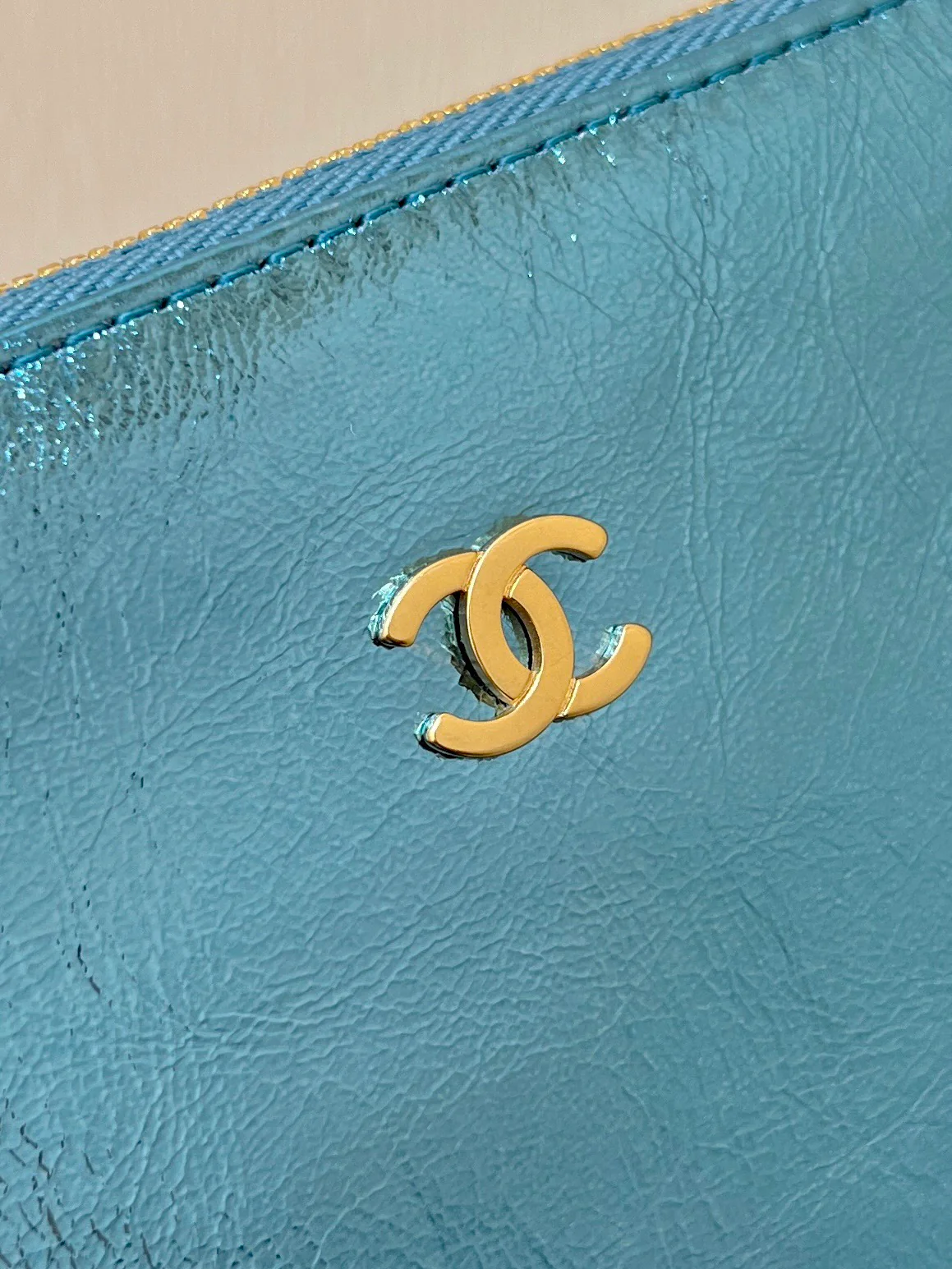 Миниатюрная металлическая кожаная мусорная сумка Chanel 25c - синяя