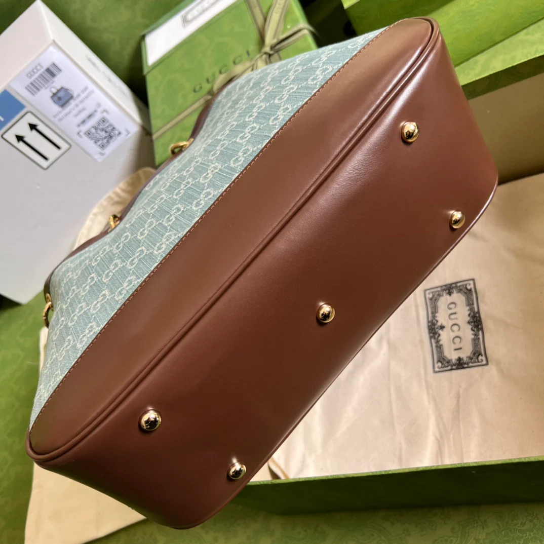 Средняя квадратная сумка Gucci Ophidia (34x28x12 см) из коричневого денима.