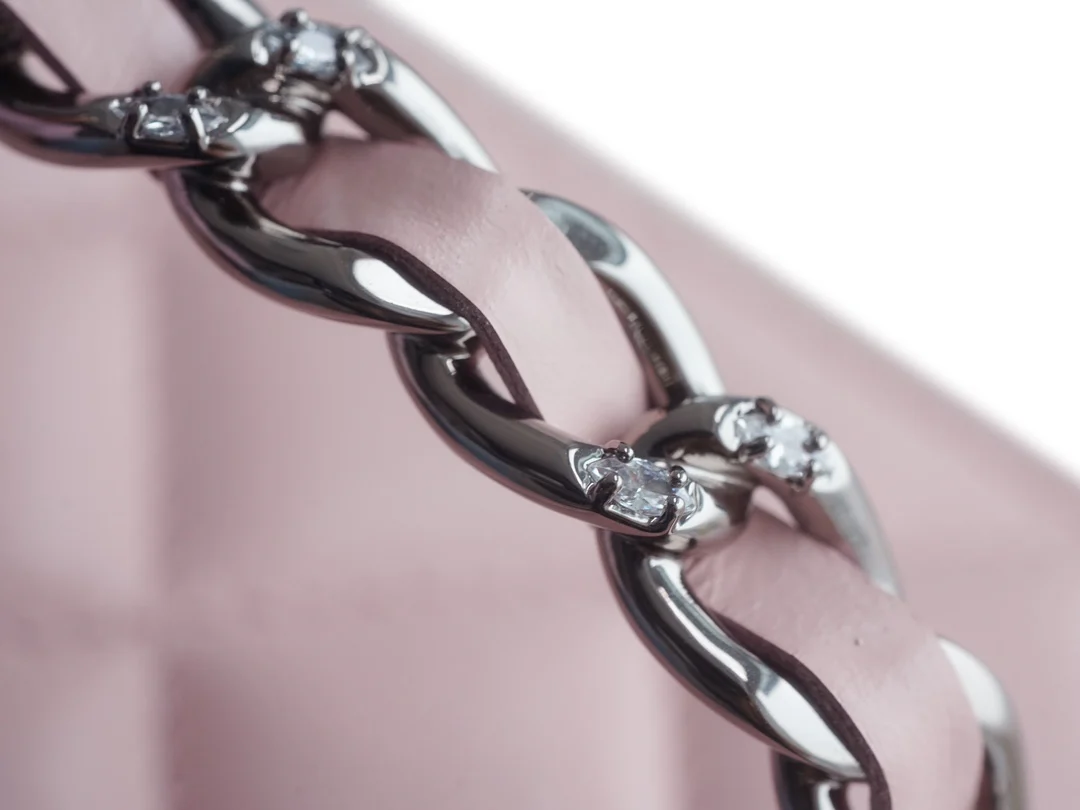 Длинная сумка-коробка Chanel - розовая