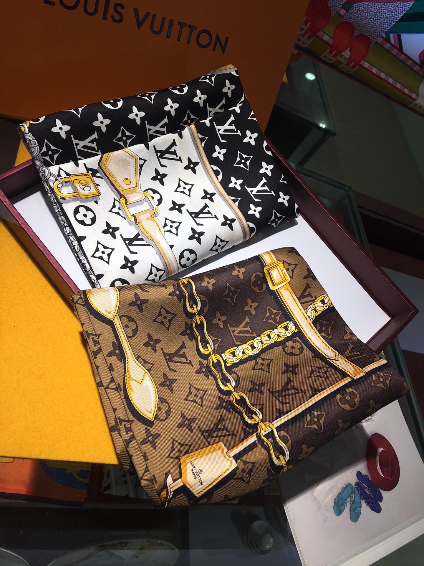 LV - Непревзойденный бестселлер - Шарф из 90% шелка