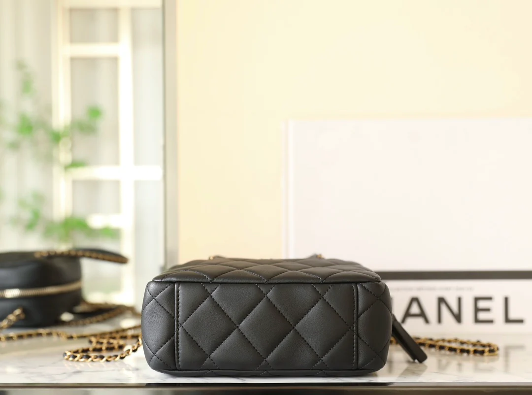 Сумка Chanel 25c - черная (19 см)
