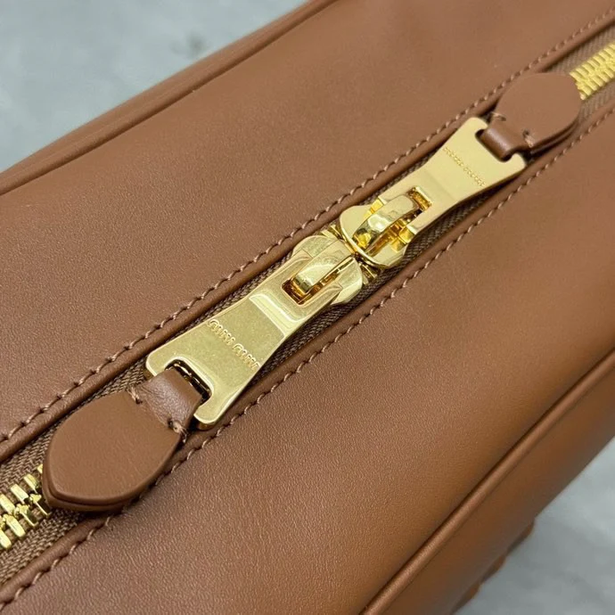 Miu Miu - Портфель с длинной ручкой